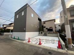 カースペース並列2台確保＾＾（車種による）