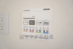 浴室暖房乾燥機には、暖房、乾燥、涼風、換気の4つの機能が付いています。タイマー付きです。換気・雨の日の洗濯も安心です＾＾