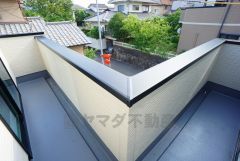 L字型バルコニーは、2方向に開放感があり、日当たりや風通しが良く、洗濯物も乾きやすくおすすめです＾＾
