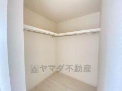 約8.75帖の洋室にはウォークインクロゼットが設けられています＾＾