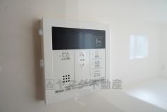 おいだき機能つきなのでお風呂に入る時間が異なるご家庭には嬉しいですね。ボタン一つで快適で便利な生活が＾＾