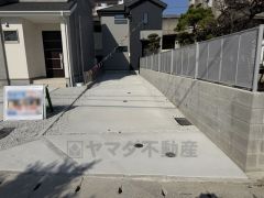 カースペース2台分。