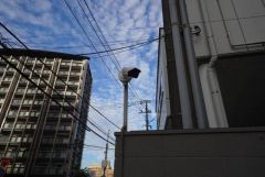 エントランス入口には防犯カメラを設置し、安心してお住まいいただける住環境です＾＾お子さまのいるご家庭も安心ですね。
