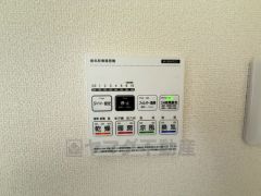 浴室暖房乾燥機には、暖房、乾燥、涼風、換気の4つの機能が付いています。タイマー付きです。換気・雨の日の洗濯も安心です＾＾