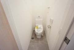 1階2階の2ヶ所にトイレがあるので、忙しい朝にもゆとりができますね。