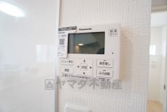 おいだき機能つきなのでお風呂に入る時間が異なるご家庭には嬉しいですね。ボタン一つで快適で便利な生活が＾＾