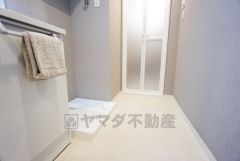 洗面脱衣室。