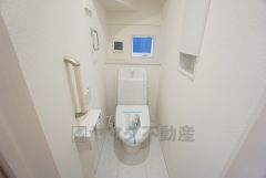 トイレは1階と2階それぞれに設けられています。