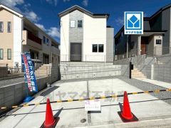 敷地面積約54坪＾＾全居室南向き＾＾収納充実の間取り＾＾西鉄バス「福岡海星女子学院前」歩11分。天神博多大橋行＾＾