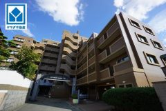 二日市小学校徒歩9分。スーパーやコンビニなども近く周辺環境充実。快適でゆとりのある生活空間で新生活を始めましょう^^