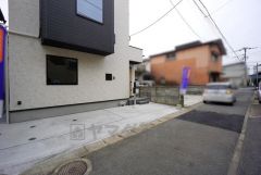 徒歩10分圏にスーパー、コンビニ、ドラッグストア、幼稚園、保育園など充実＾＾