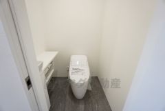 トイレには手洗い場が設けられています＾＾