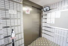 エレベーター完備。