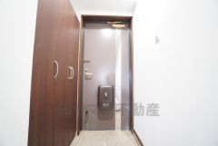 ご家族の靴をスッキリと片付けられるシューズボックス付きの玄関です＾＾スッキリと片付いた玄関は気持ちがいいです。 