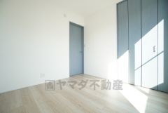 住む人のこだわりを活かす洋室＾＾広めのクローゼットもあり荷物もすっきり片付けられ、ゆとりのある暮らしが出来ます＾＾