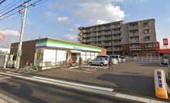 ファミリーマート　博多諸岡一丁目