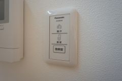 電気錠システム。