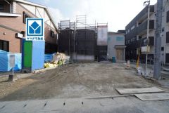 JR「南福岡」歩11分。西鉄「桜並木」歩15分。