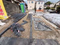 駐車スペースはゆとりある2台分を確保。マイカー用に、お客さま用に、余裕を持ってご利用いただけます。